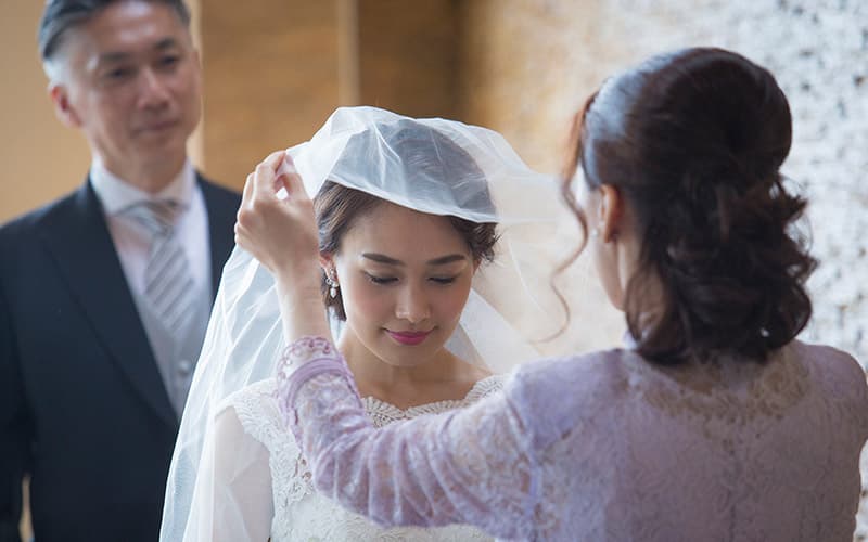 結婚式の両親の服装は 選び方はトータルバランスがカギ ニュース