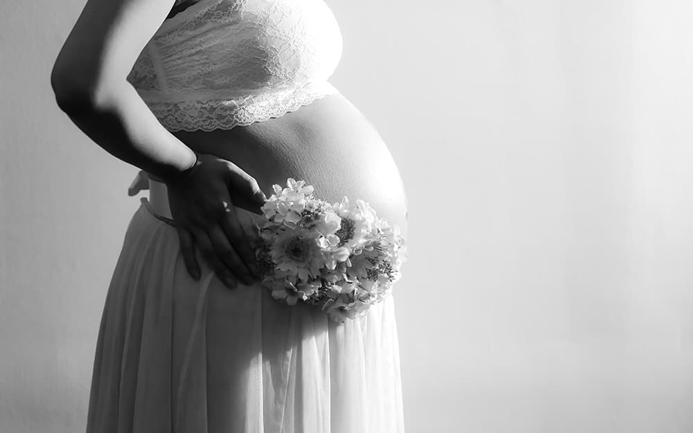 新婦が妊婦さんでも結婚式はできる？気をつけたいポイントも