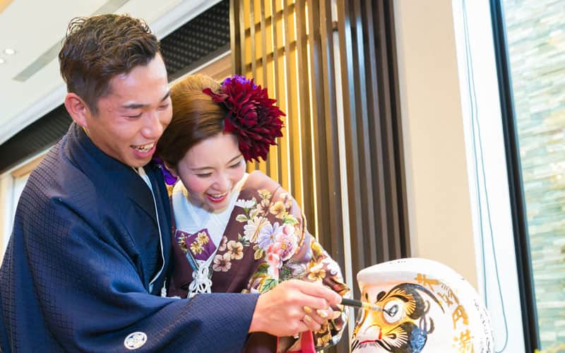 オトナの和婚にピッタリな「だるま演出」